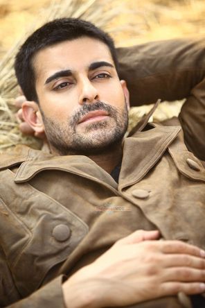 Gautam Rode Photo