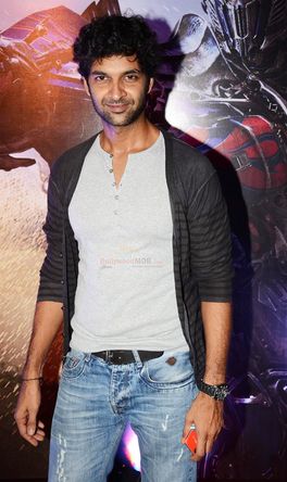 Purab Kohli Photo