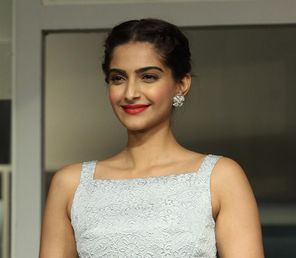 Sonam Kapoor Photo