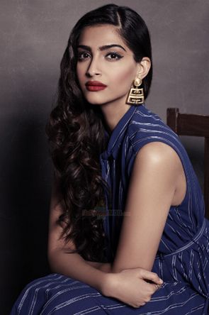 Sonam Kapoor Photo