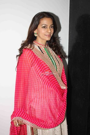 Juhi Chawla Photo