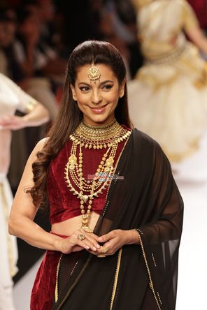 Juhi Chawla Photo