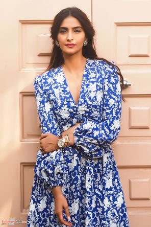 Sonam Kapoor Photo