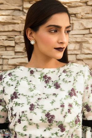Sonam Kapoor Photo