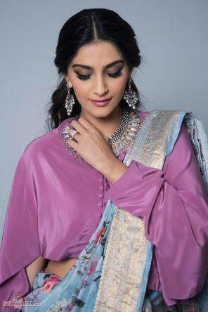 Sonam Kapoor Photo