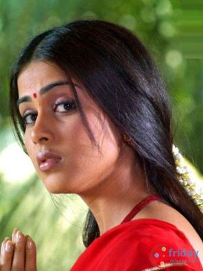 Genelia D'Souza Photo