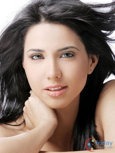 Nikita Anand Photo