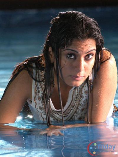 Shraddha Arya Photo