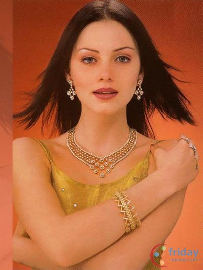 Yana Gupta Photo