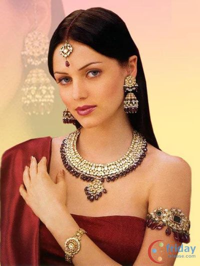Yana Gupta Photo