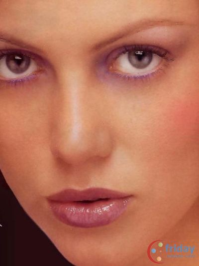 Yana Gupta Photo