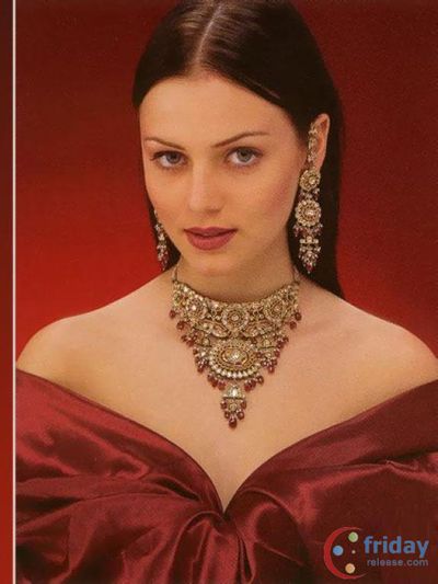 Yana Gupta Photo