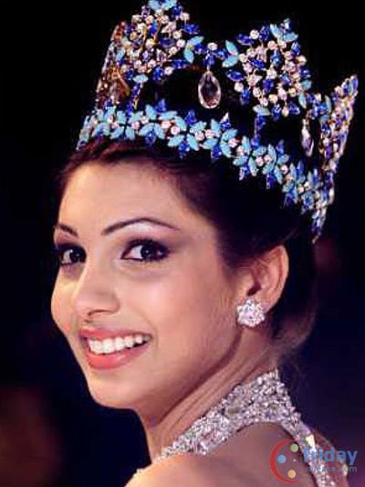 Yukta Mookhey Photo