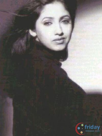 Rinke Khanna Photo