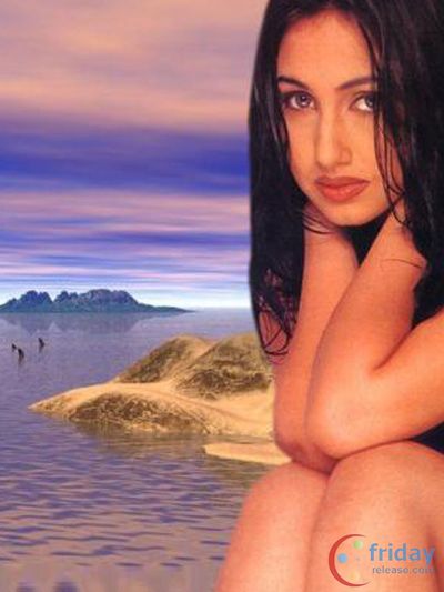 Rinke Khanna Photo