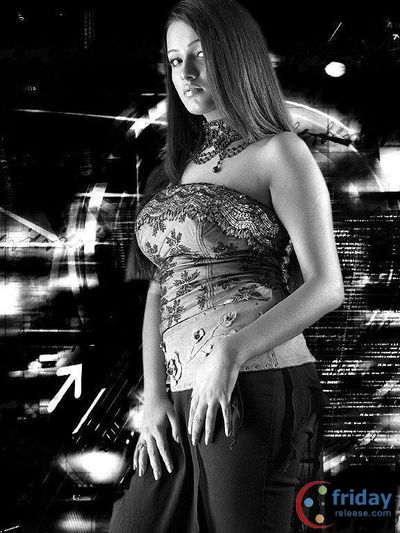 Anita Hassanandani Photo