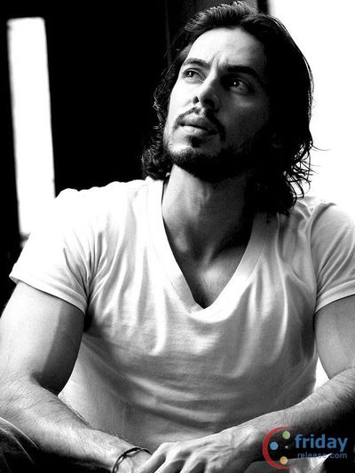 Dino Morea Photo