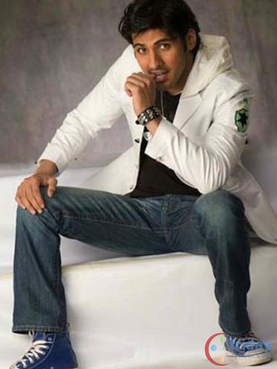 Sammir Dattani Photo