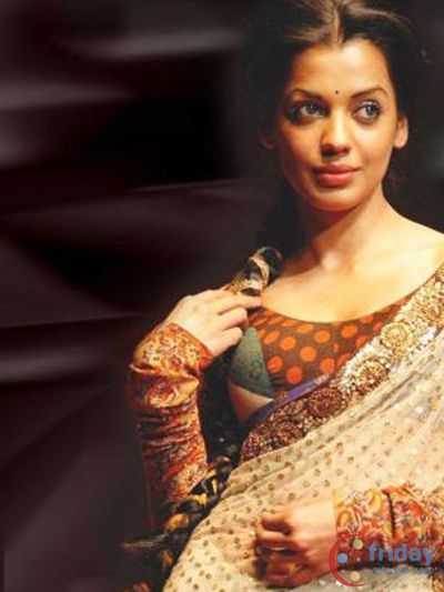 Mugdha Godse Photo