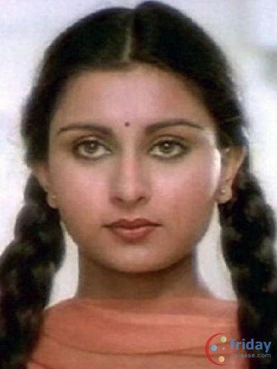 Poonam Dhillon Photo