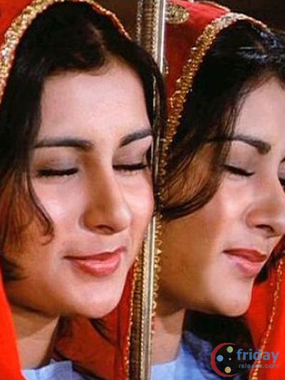Poonam Dhillon Photo