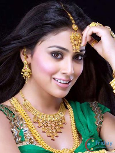 Shriya Saran Photo