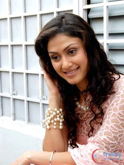 Manjari Phadnis Photo