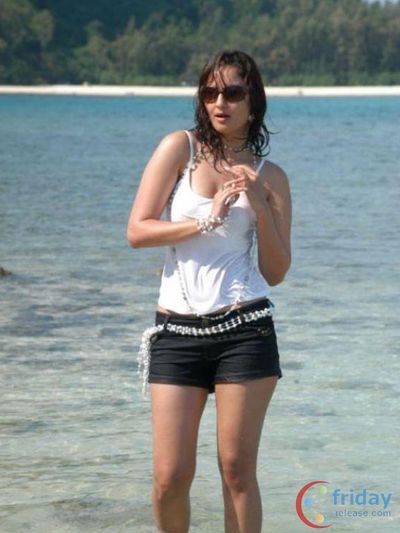 Kaveri Jha Photo