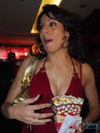 Pooja Bedi Photo