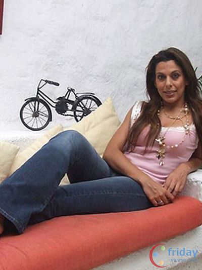 Pooja Bedi Photo