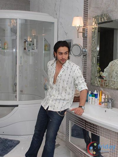Adhyayan Suman Photo