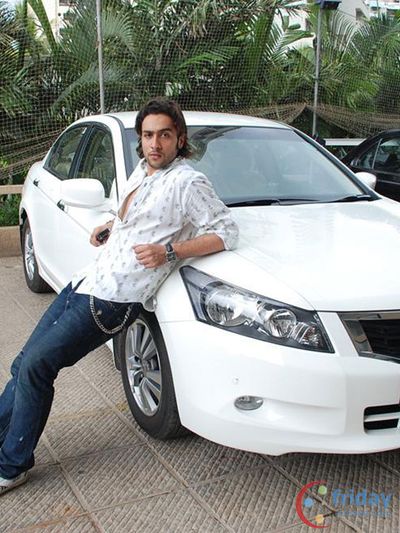 Adhyayan Suman Photo