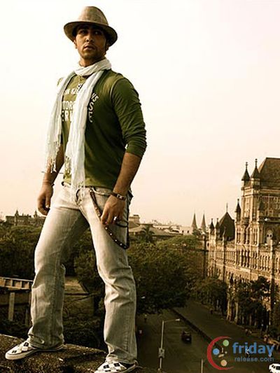 Adhyayan Suman Photo