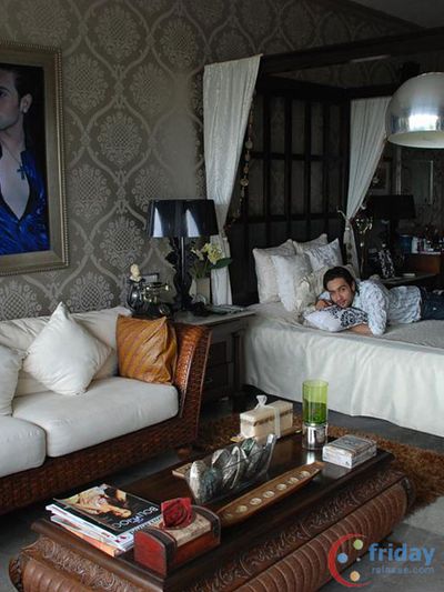 Adhyayan Suman Photo