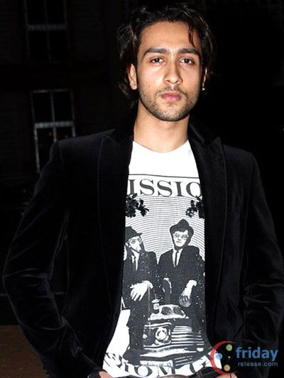 Adhyayan Suman Photo