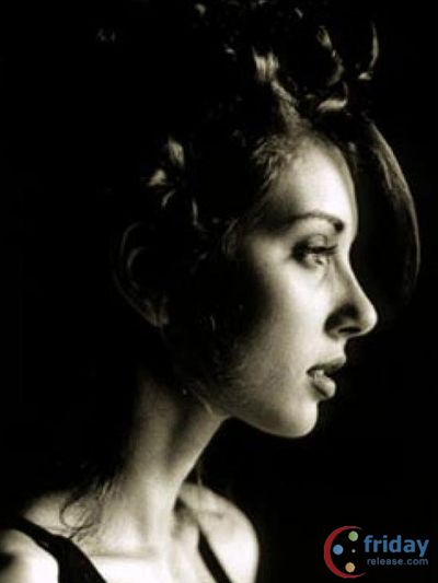 Lisa Ray Photo