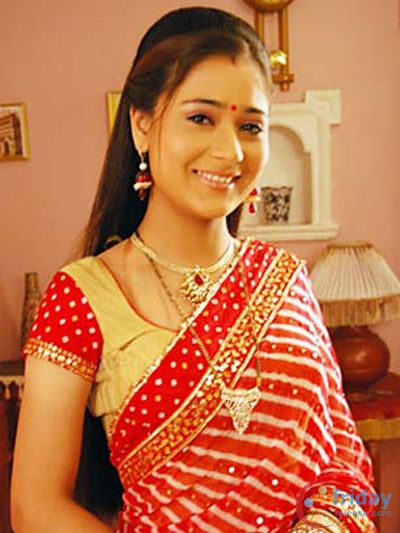 Sara Khan Photo