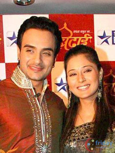 Sara Khan Photo
