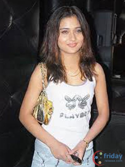 Sara Khan Photo