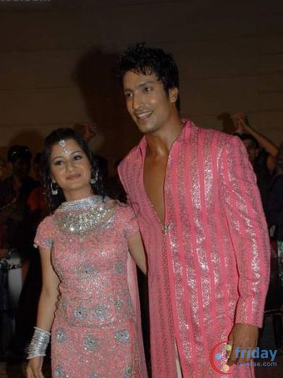 Sara Khan Photo