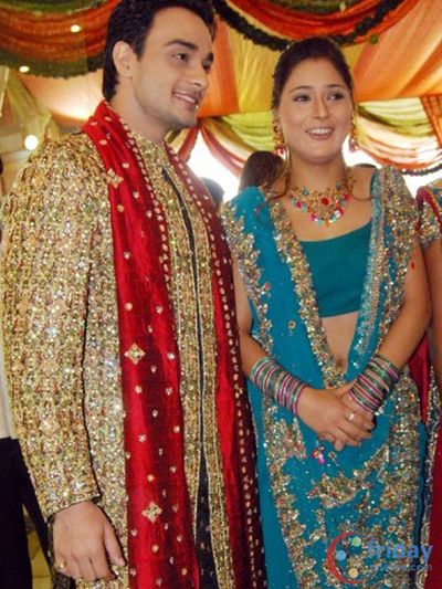 Sara Khan Photo