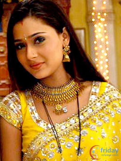Sara Khan Photo