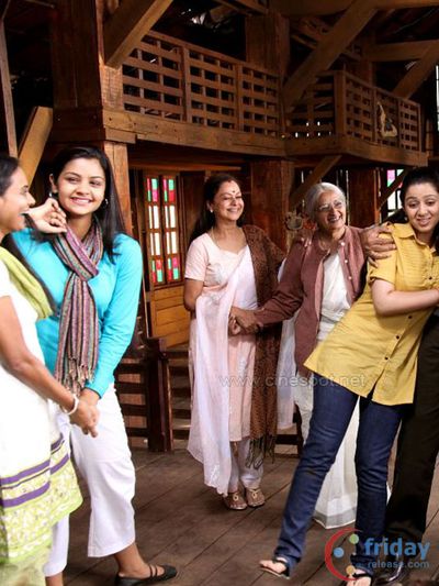 Zarina Wahab Photo