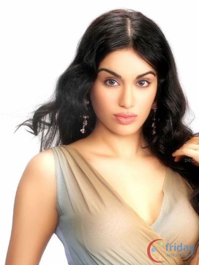 Adah Sharma Photo