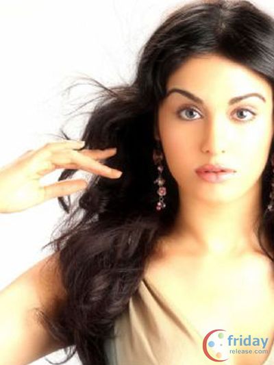 Adah Sharma Photo
