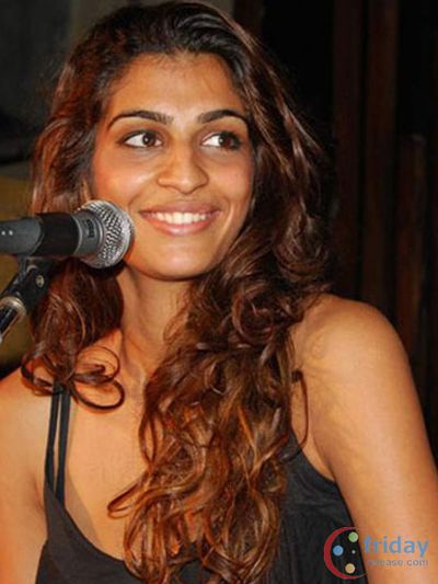 Anushka Manchanda Photo