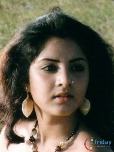 Divya Bharti Photo