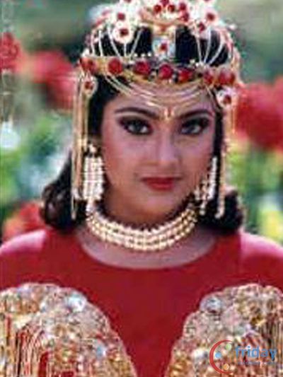 Divya Bharti Photo
