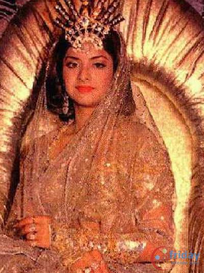 Divya Bharti Photo