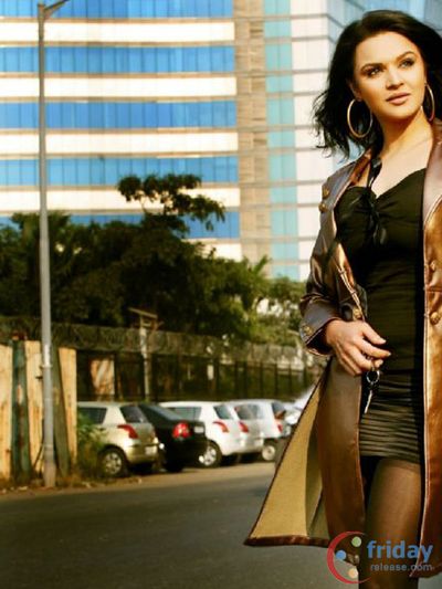 Aashka Goradia Photo